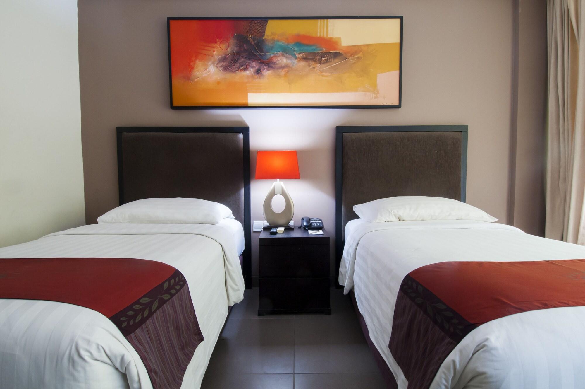 100 Sunset Kuta Hotel & Ballroom Luaran gambar