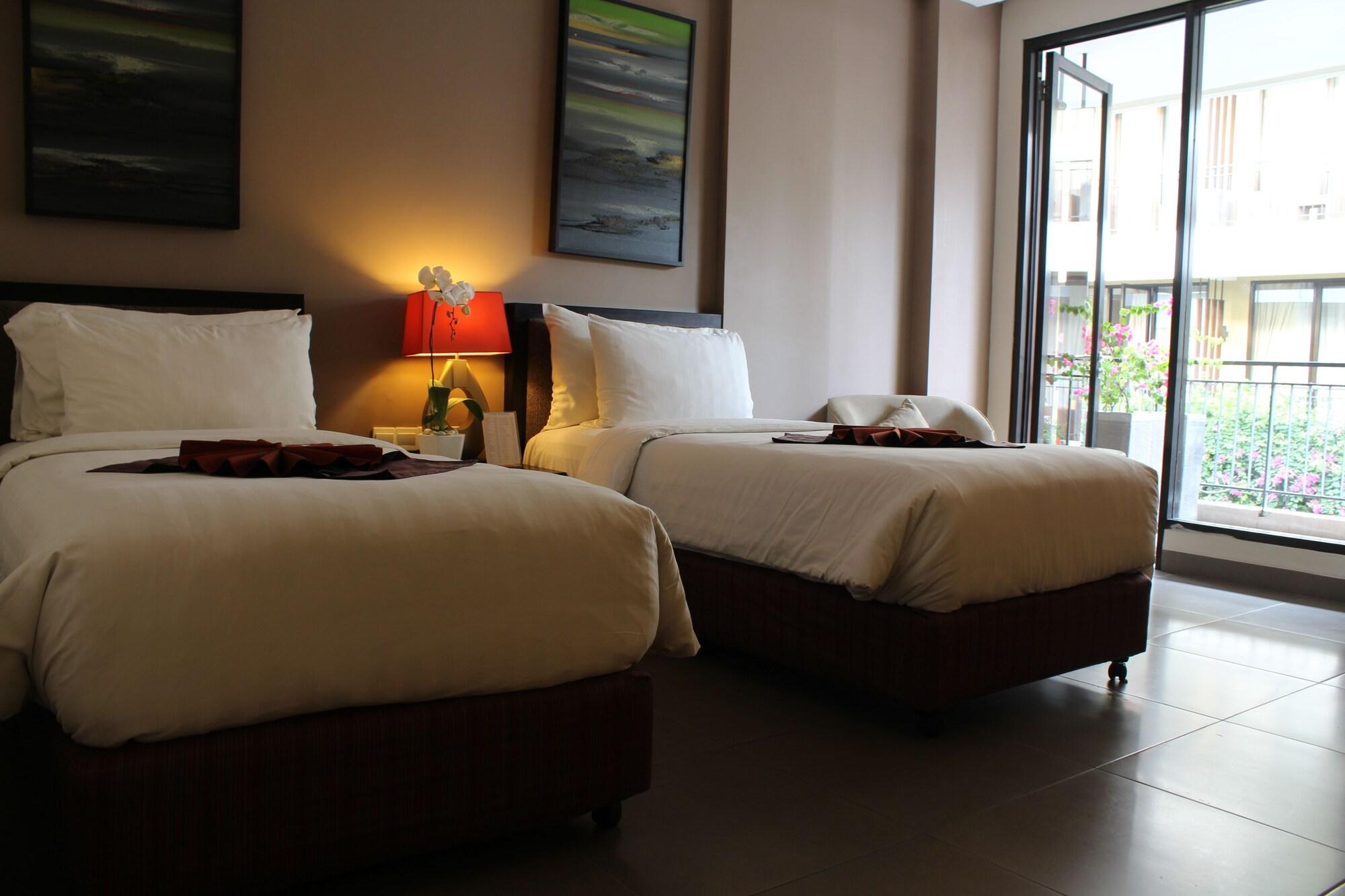 100 Sunset Kuta Hotel & Ballroom Luaran gambar
