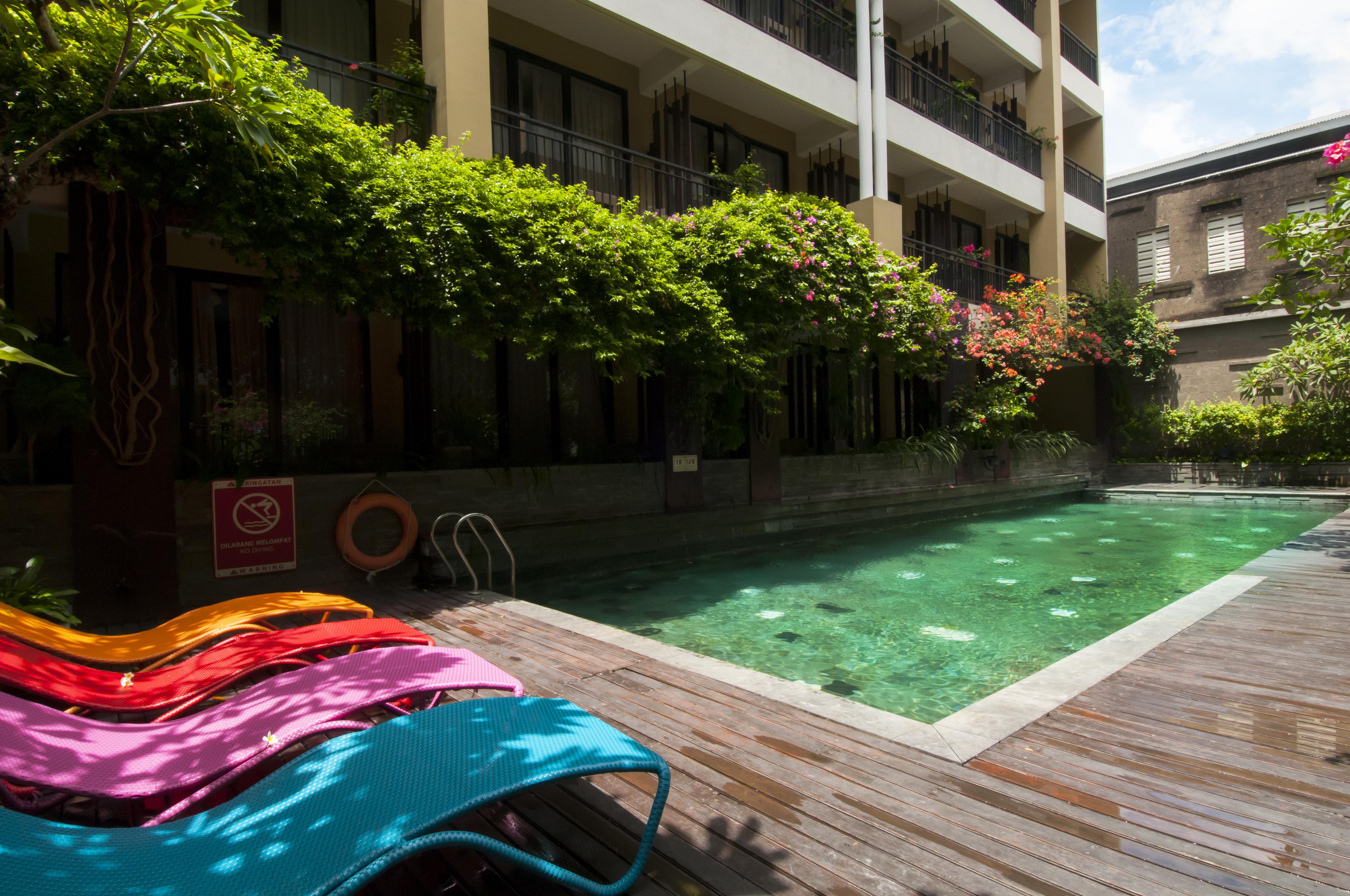 100 Sunset Kuta Hotel & Ballroom Luaran gambar