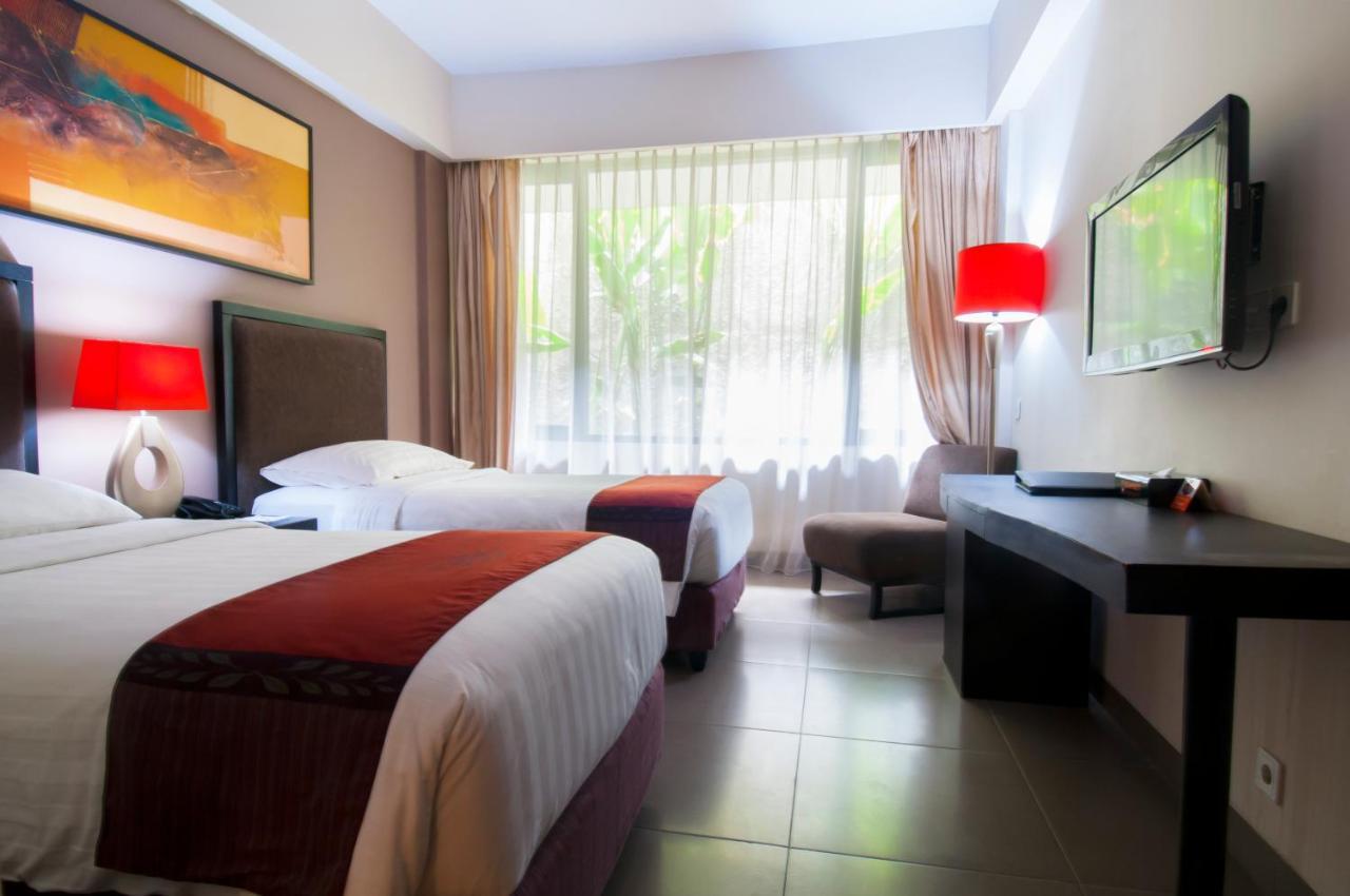 100 Sunset Kuta Hotel & Ballroom Luaran gambar