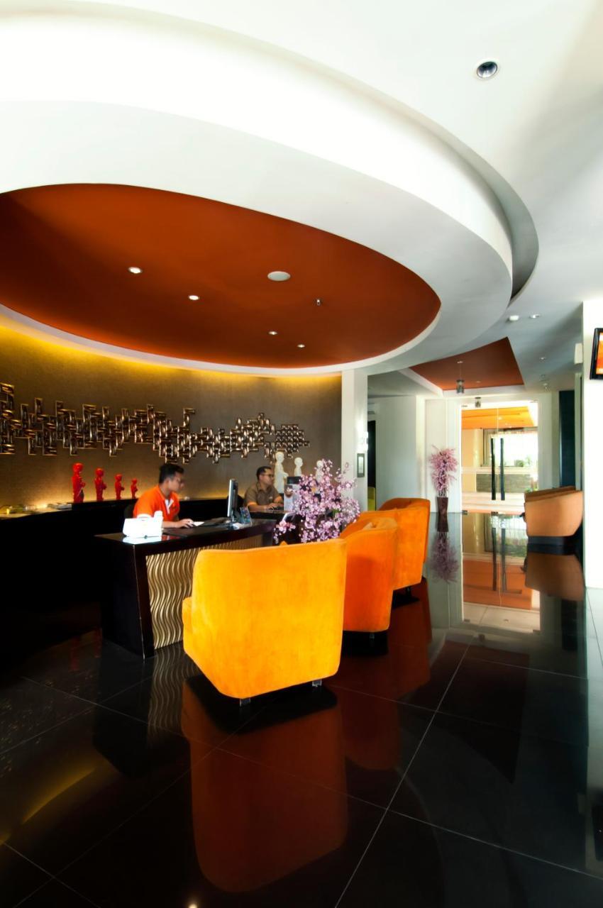 100 Sunset Kuta Hotel & Ballroom Luaran gambar