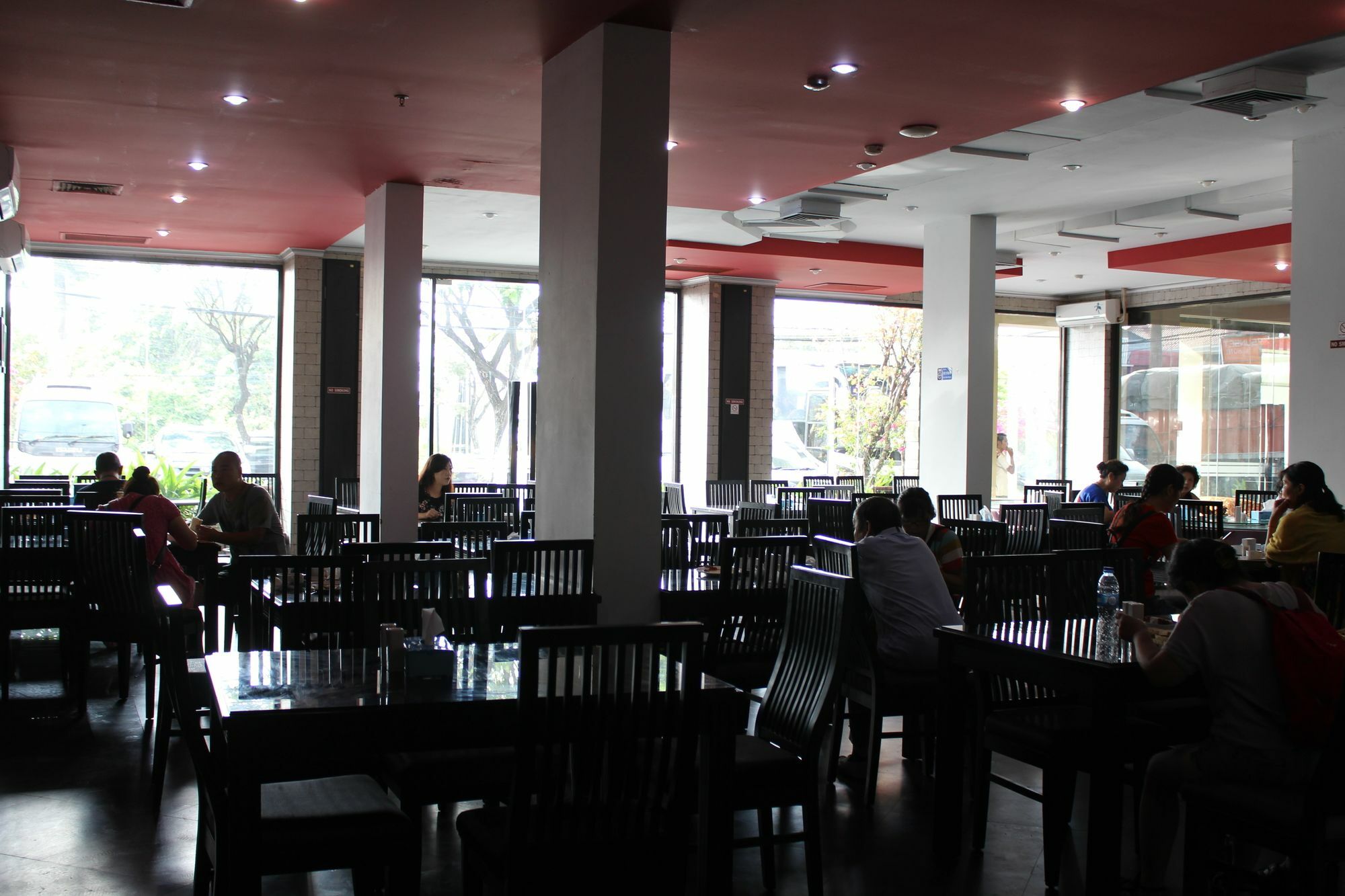100 Sunset Kuta Hotel & Ballroom Luaran gambar