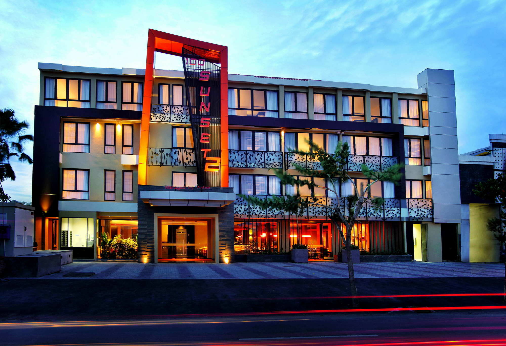 100 Sunset Kuta Hotel & Ballroom Luaran gambar