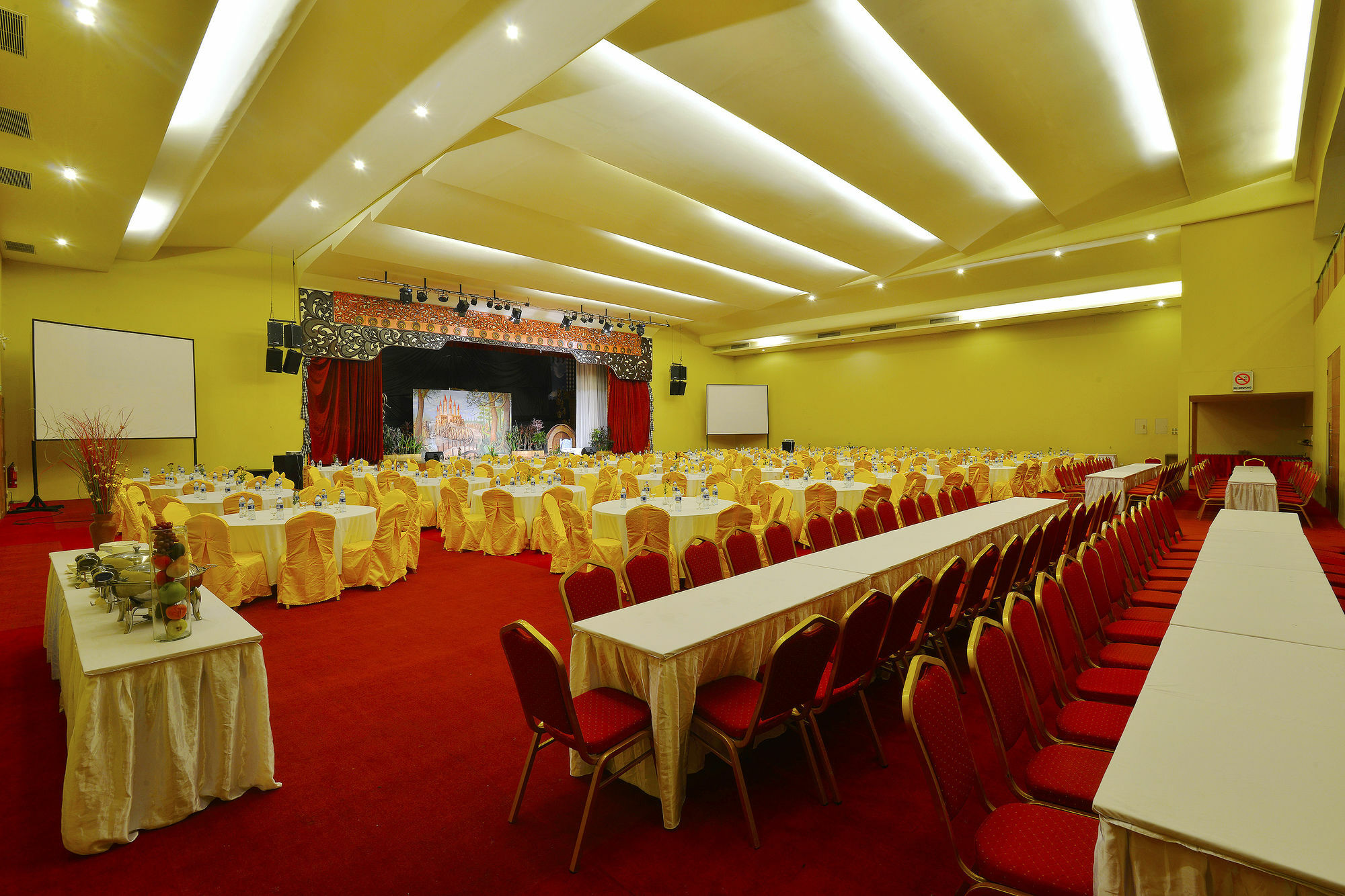 100 Sunset Kuta Hotel & Ballroom Luaran gambar