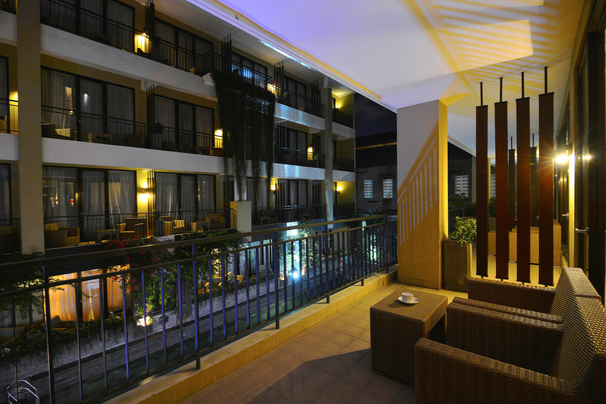 100 Sunset Kuta Hotel & Ballroom Luaran gambar