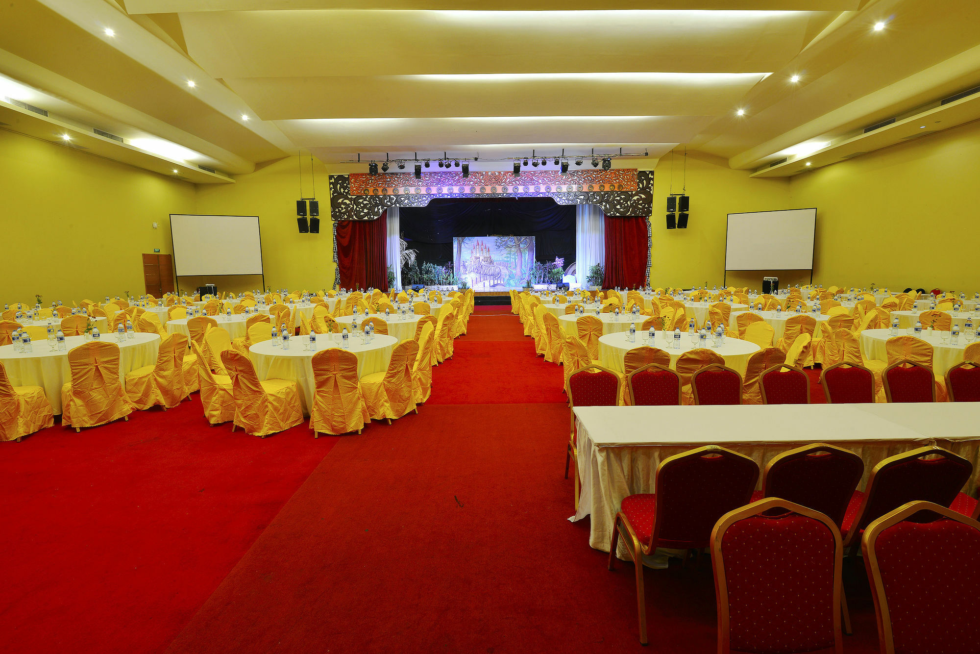 100 Sunset Kuta Hotel & Ballroom Luaran gambar