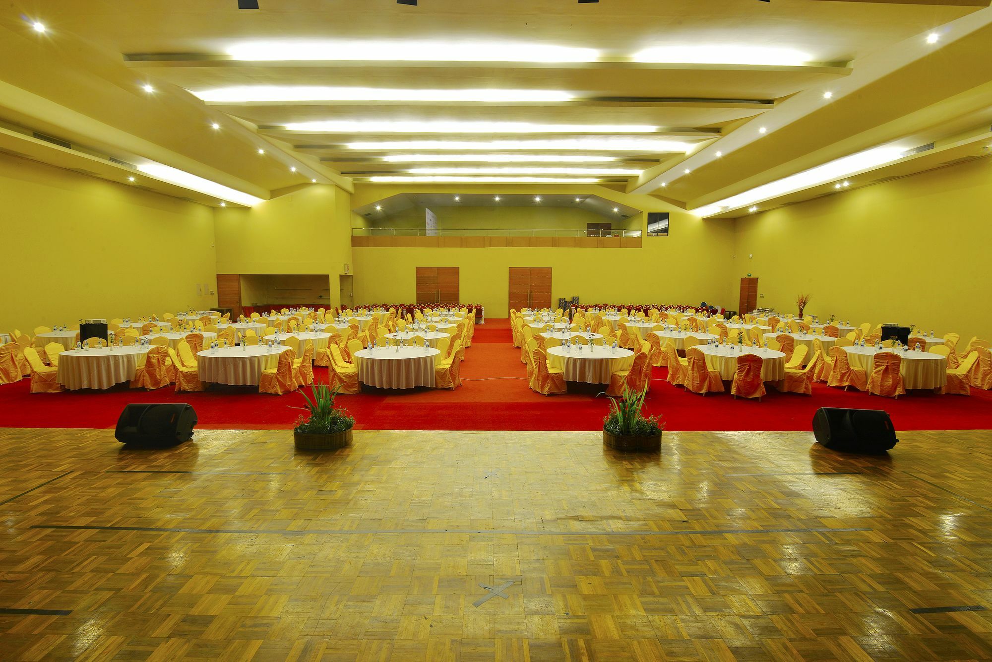100 Sunset Kuta Hotel & Ballroom Luaran gambar